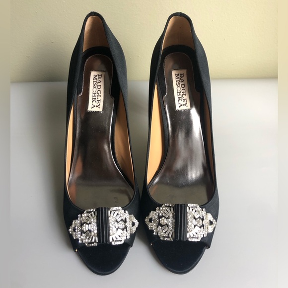 Badgley Mischka Shoes - Badgley Mischka Satin Crystal Embellishments Pumps Size: US 9.5